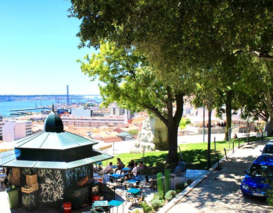 Baixa Chiado By Viewpoint & Museum * Lissabon
